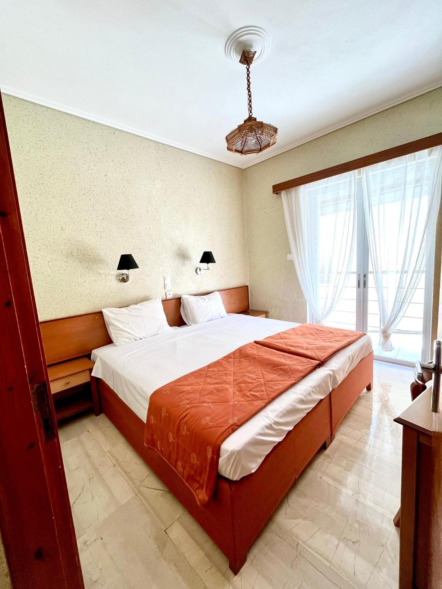 Oelia Rooms & Apartments Agia Marina  Экстерьер фото