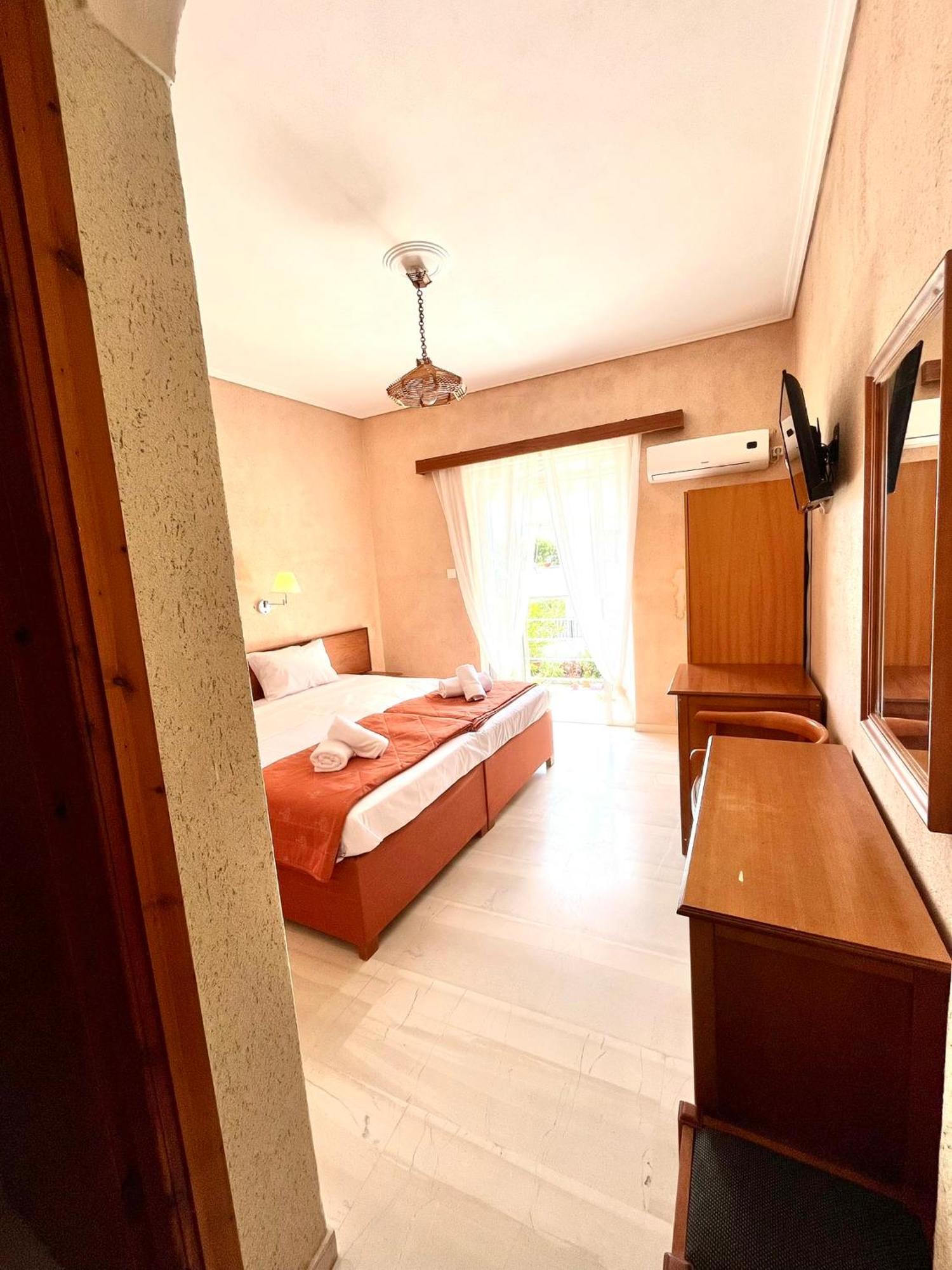 Oelia Rooms & Apartments Agia Marina  Экстерьер фото