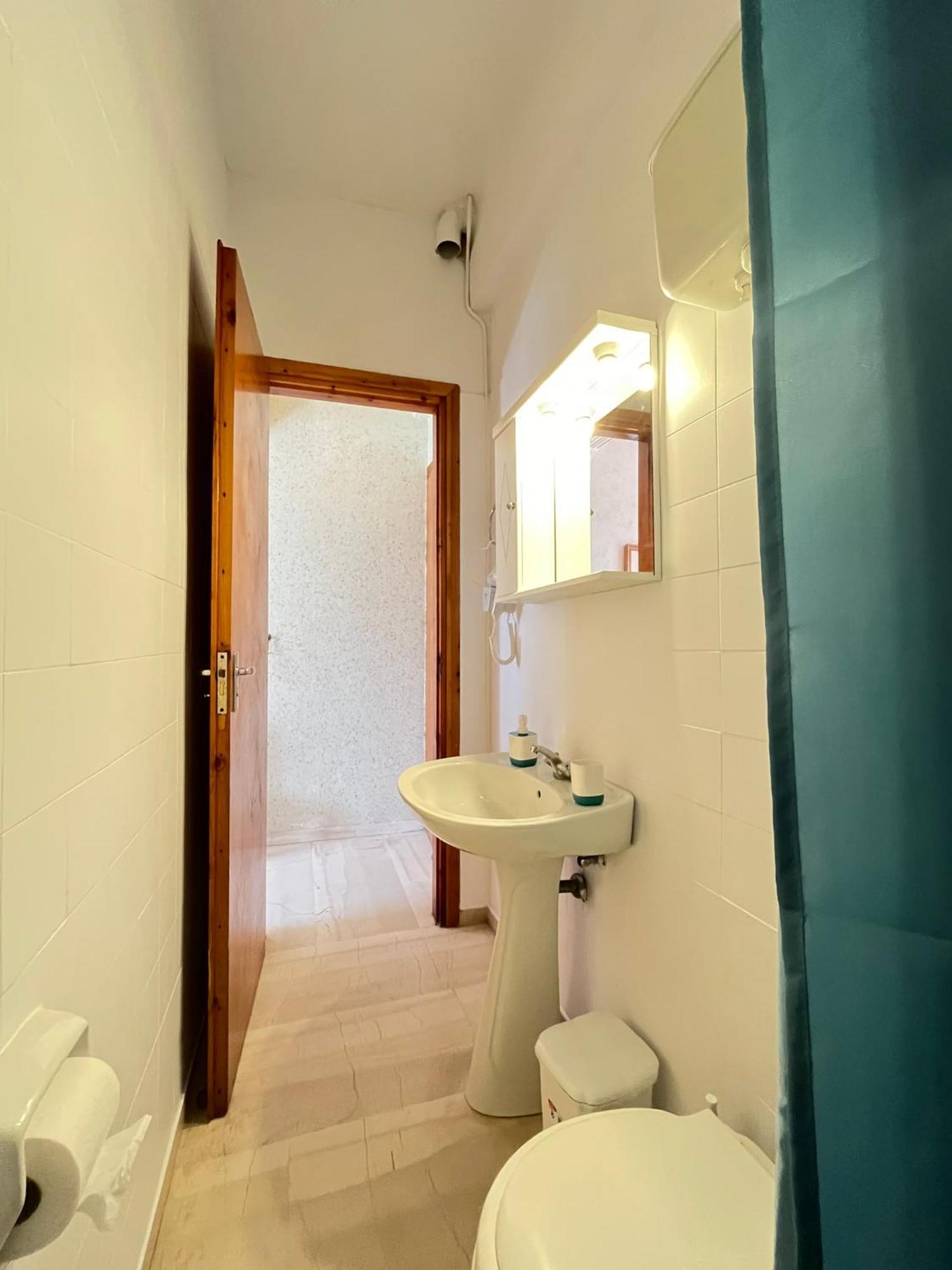 Oelia Rooms & Apartments Agia Marina  Экстерьер фото