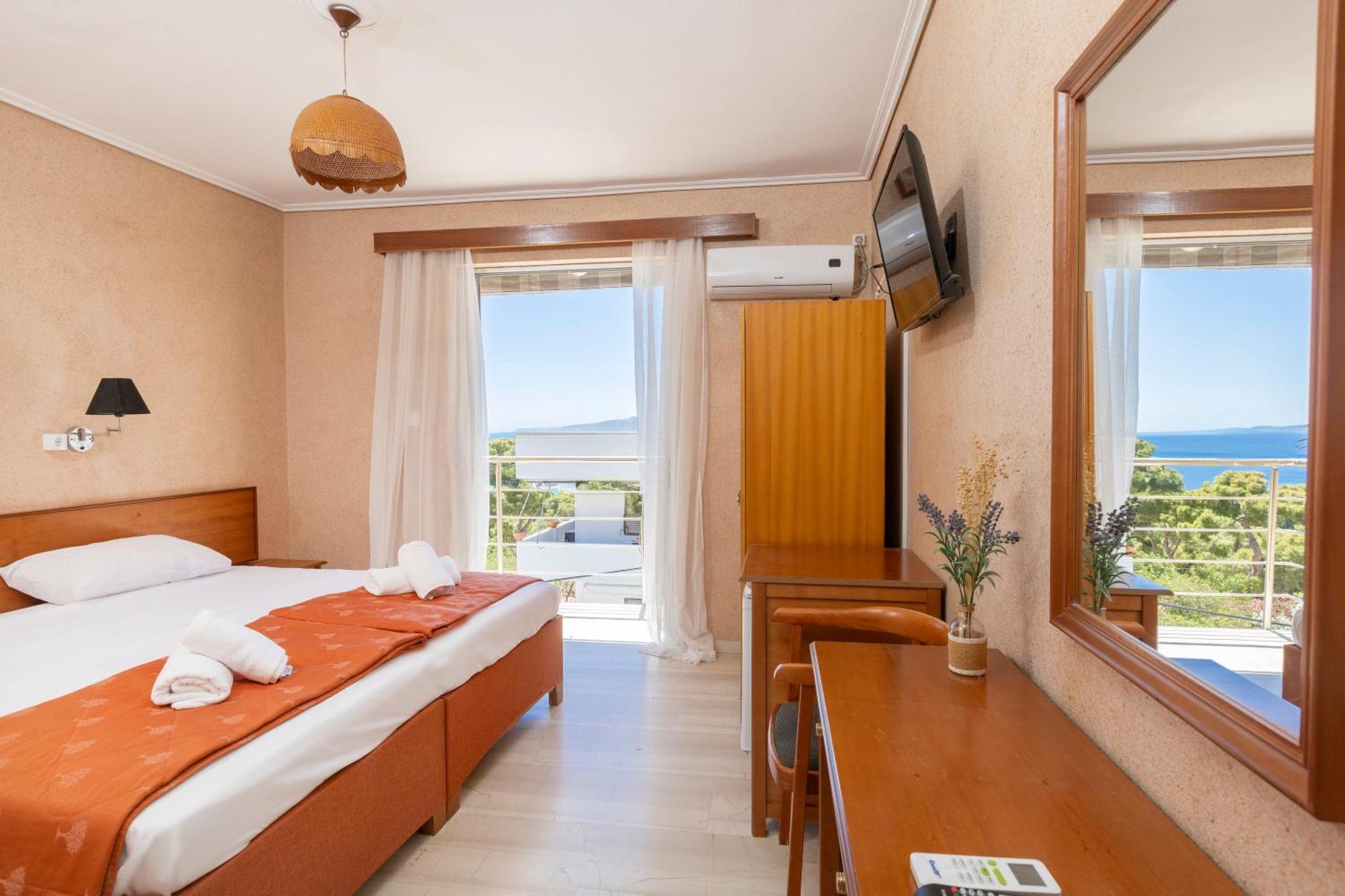 Oelia Rooms & Apartments Agia Marina  Экстерьер фото