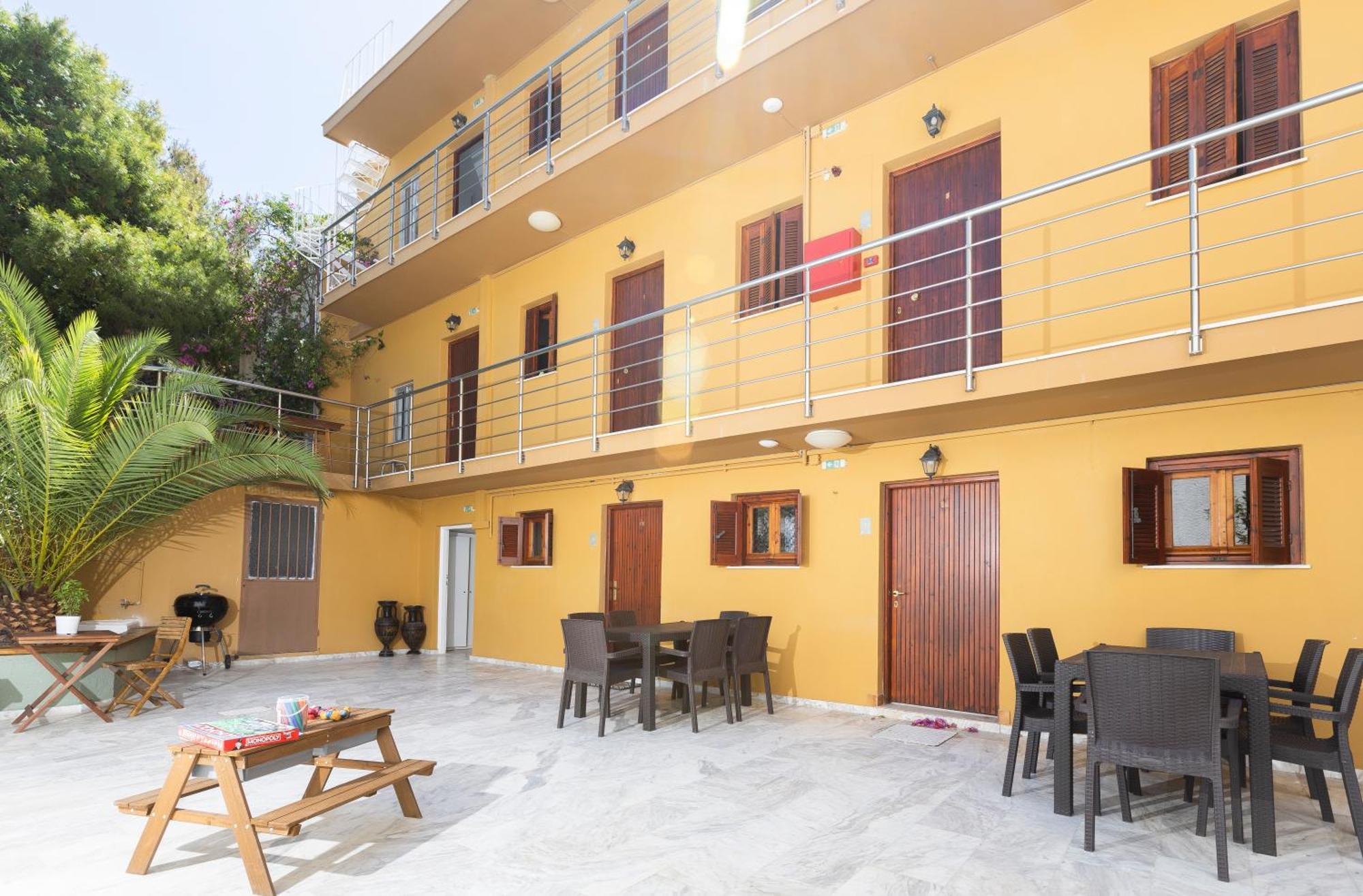 Oelia Rooms & Apartments Agia Marina  Экстерьер фото