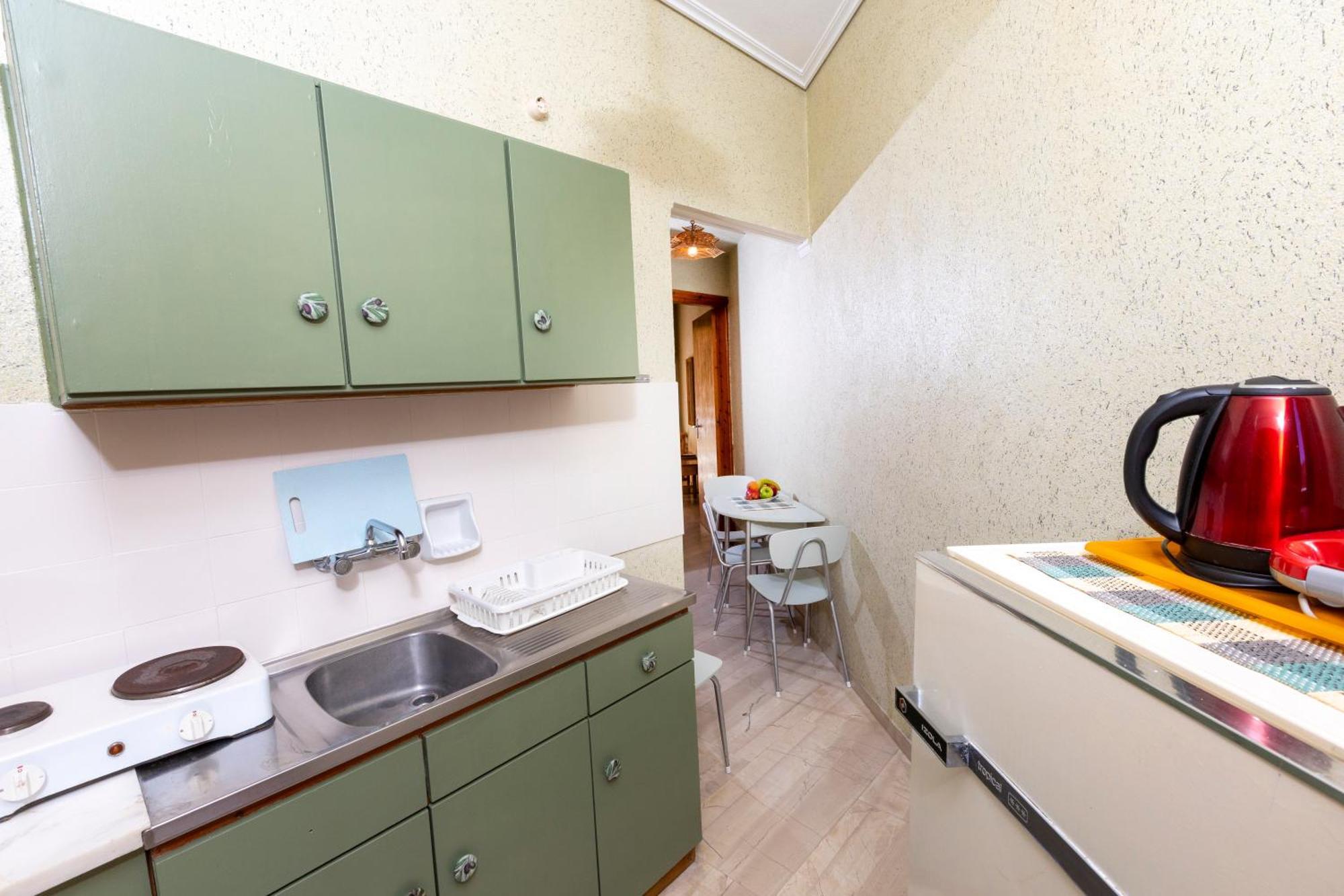 Oelia Rooms & Apartments Agia Marina  Экстерьер фото