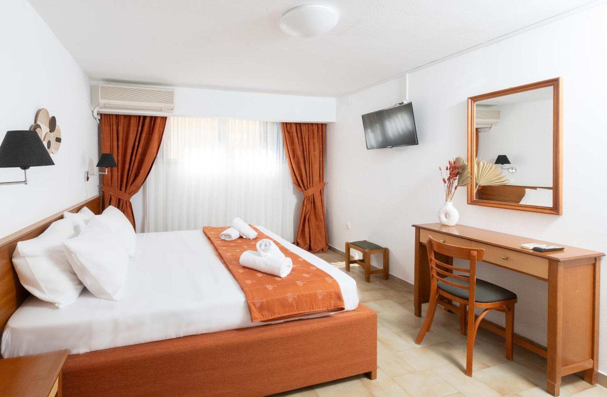 Oelia Rooms & Apartments Agia Marina  Экстерьер фото
